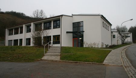 Schulhaus 2